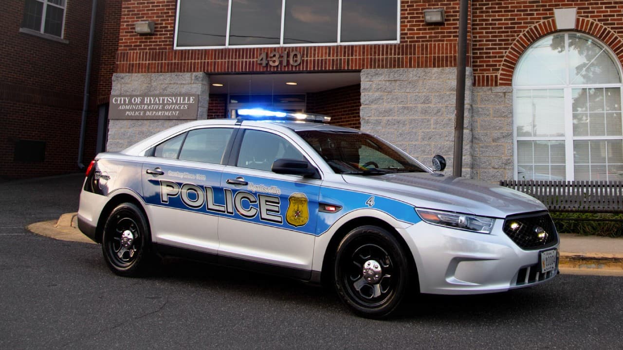 Arrestan a joven de 15 años dormido con un rifle de asalto cargado en Hyattsville