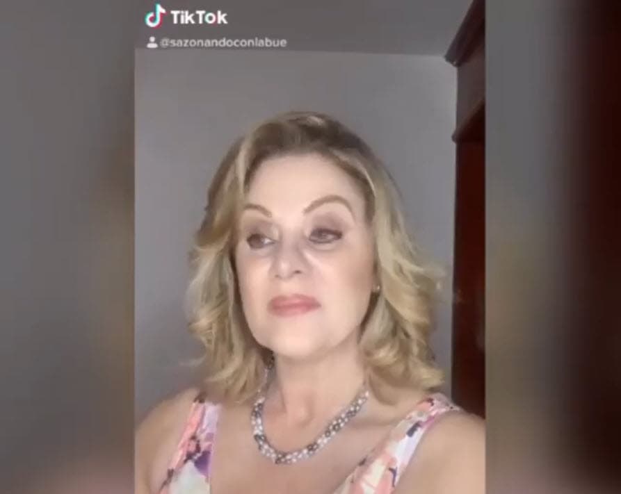 Lo que sí tiene en puerta es
<b><a href="https://www.univision.com/famosos/a-los-56-anos-erika-buenfil-anuncia-que-gracias-a-tiktok-tendra-un-programa-nuevo-fotos" target="_blank"> un nuevo programa de televisión</a></b> que ella atribuyó al éxito en esa plataforma. Así lo explicó en abril pasado cuando fue invitada al show 'Miembros al aire'. 
<br>