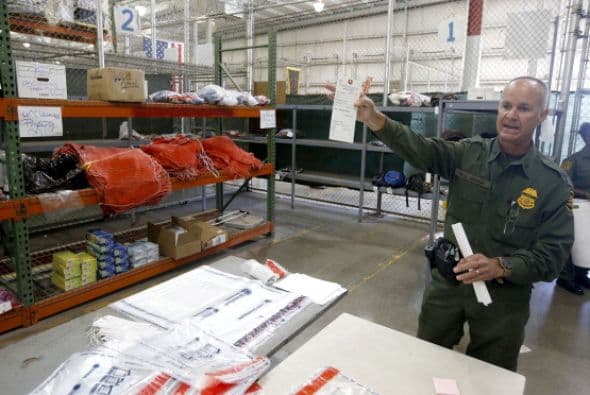 Entre tanto, las instalaciones dispuestas por Estados Unidos para el resguardo de estos niños no son distintos a cualquier otro centro migratorio. ¿Quieres ver más Noticias de inmigración aquí