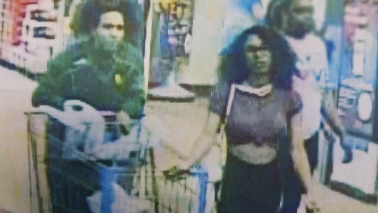 No enfrentará cargos como adulto la joven señalada de lamer un helado de Blue Bell en un Walmart