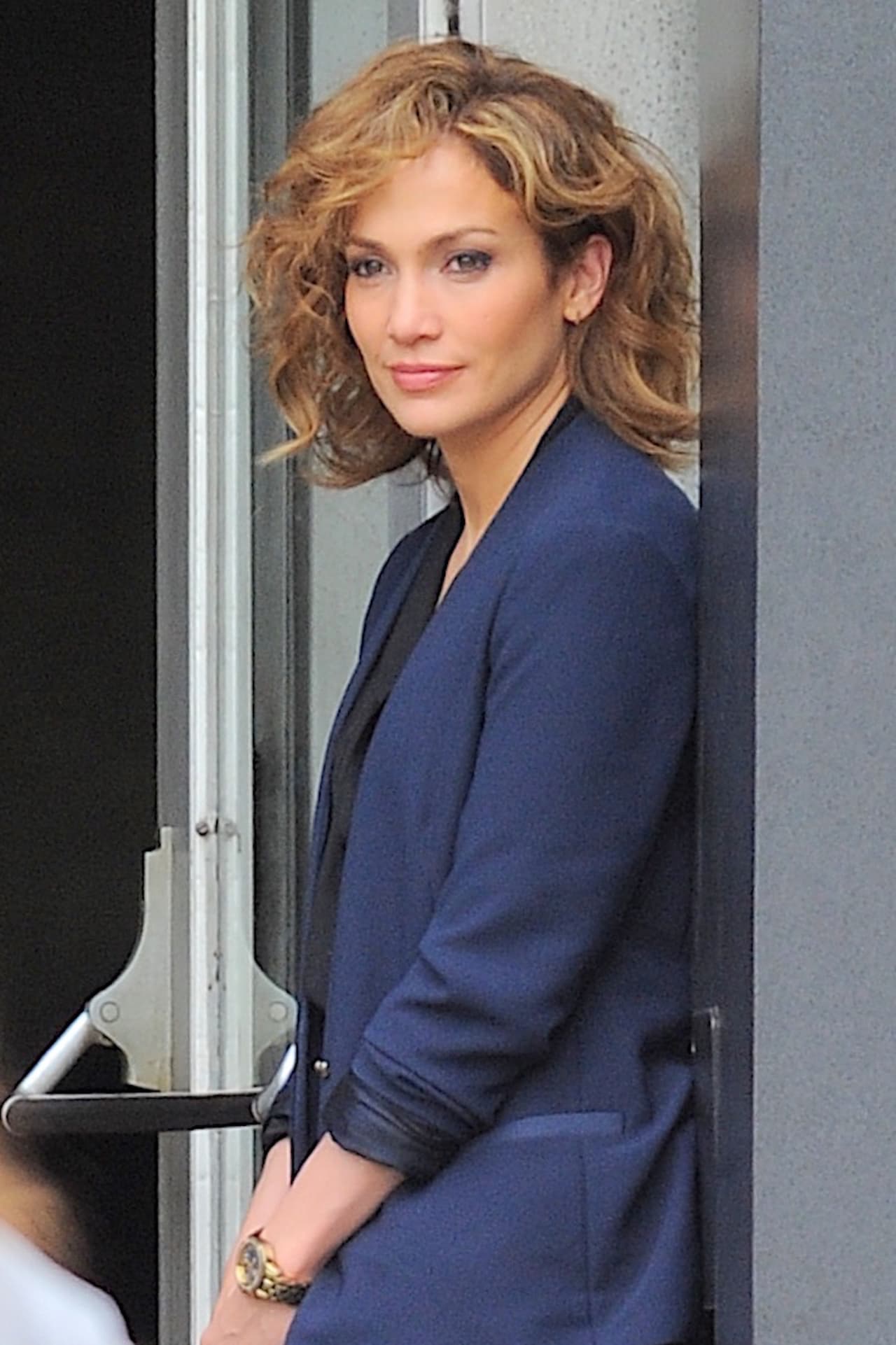 Pero tampoco dejó de posar tan sutilmente para mostrar su hermosura.