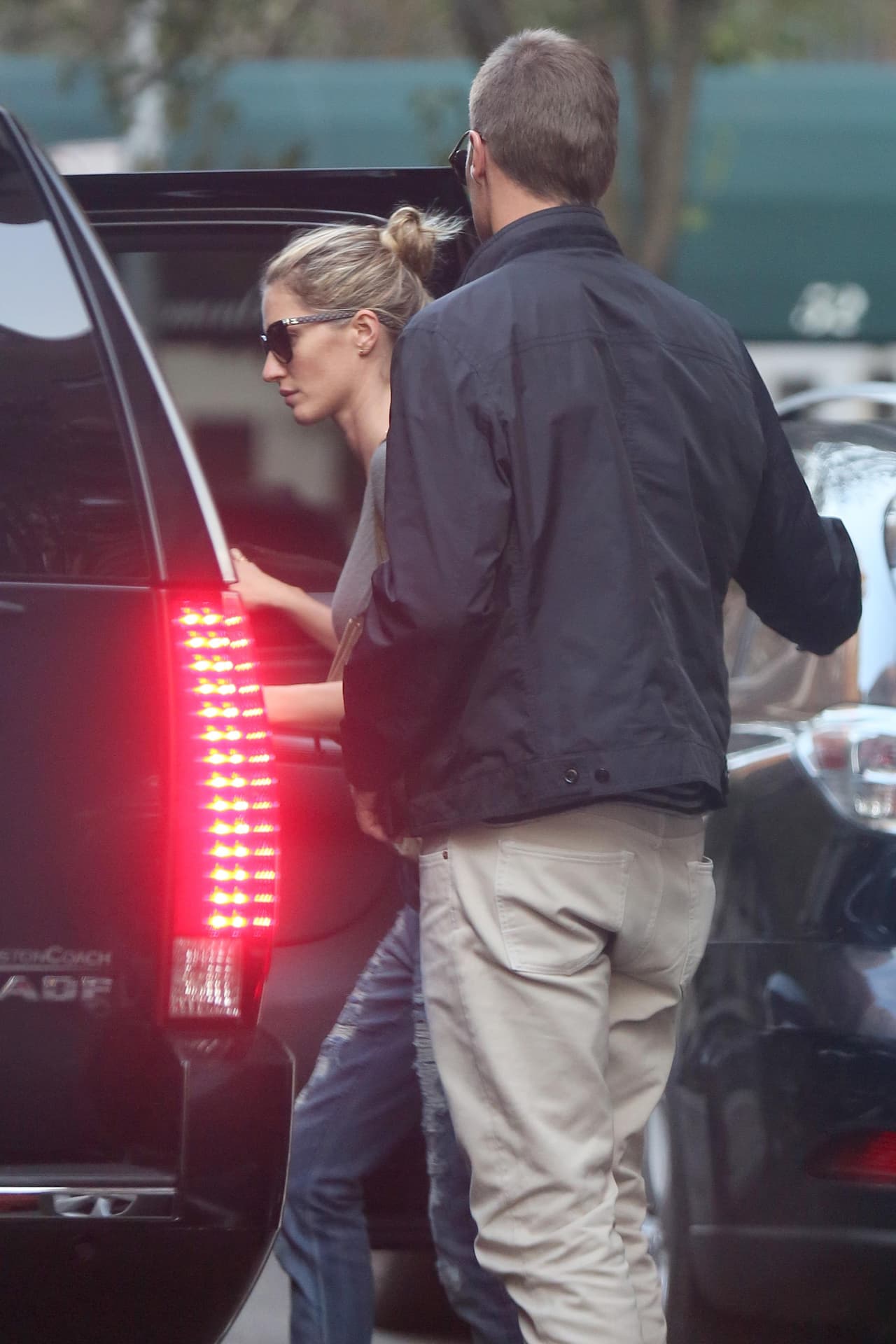 Siempre muestra lindas selfies haciendo yoga, de viaje o con sus hijos.