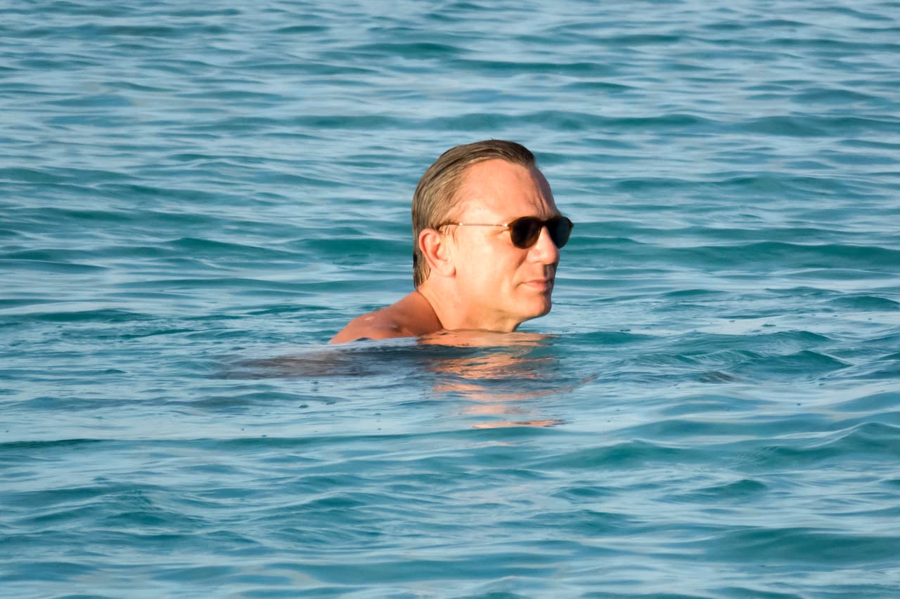 Seguro las aprendió tras sus entrenamientos como agente encubierto.