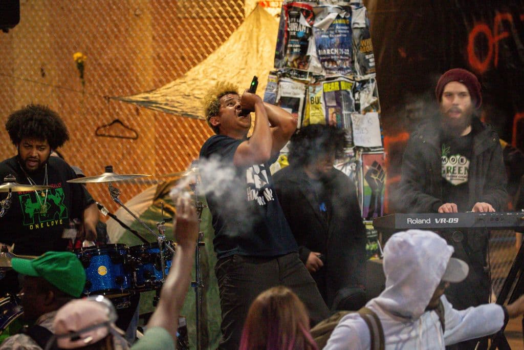 También se han llevado a cabo conciertos, proyecciones de películas, actos políticos y otras concentraciones.