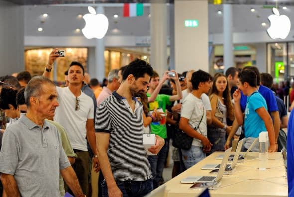 Apple, la popular empresa de la manaza, ha alcanzado tal valor de mercado que los seguidores de la firma han realizado algunas comparaciones para exaltar su cuantía alrededor del mundo. La plataforma de blogs Tumblr recientemente instaló un juego llamado ‘Things Apple Is Worth More Than'.