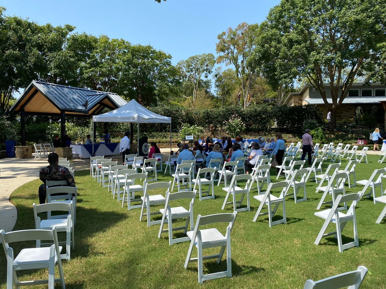 Todos usaron cubre bocas y mantuvieron el distanciamiento social.
<br>