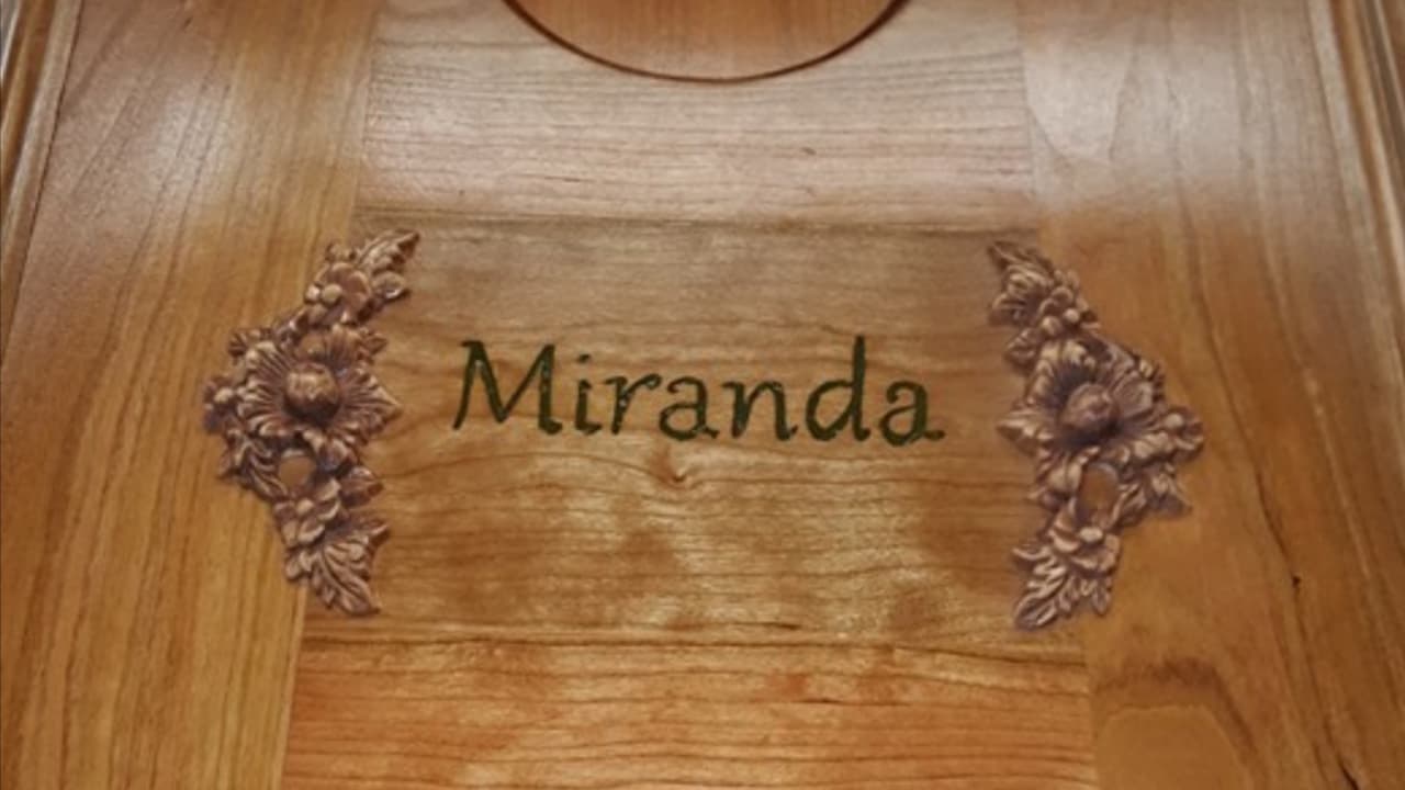 La niña fue rebautizada como "Miranda Eve".