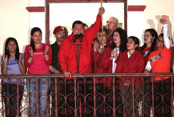 "Ha sido en verdad como lo veníamos diciendo durante los últimos meses, la batalla perfecta. Gracias a Dios y gracias a la conciencia de nuestro pueblo no hubo ningún acontecimiento hoy que lamentar, nada que manchara la batalla perfecta y la vitoria de Venezuela", afirmó.