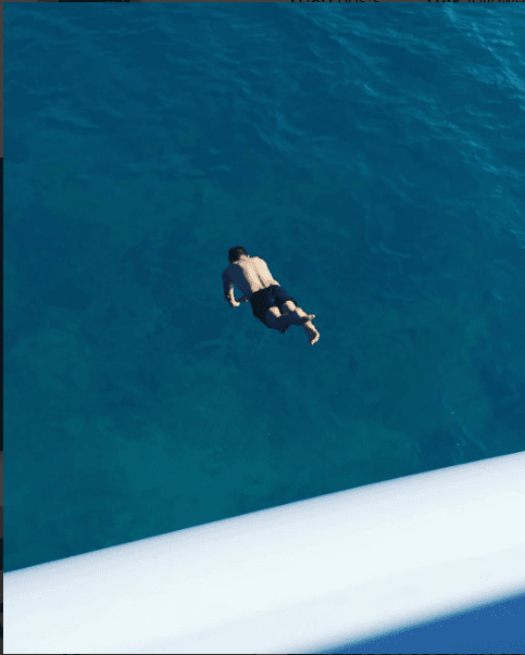 Al parecer Joss Favela está enamorado, ya que además de publicar esta envidiable imagen también escribió: "Todos mis días cuentan, desde que cuento contigo disfrutando! Espero que hayan tenido un fin espectacular :)", dijo.