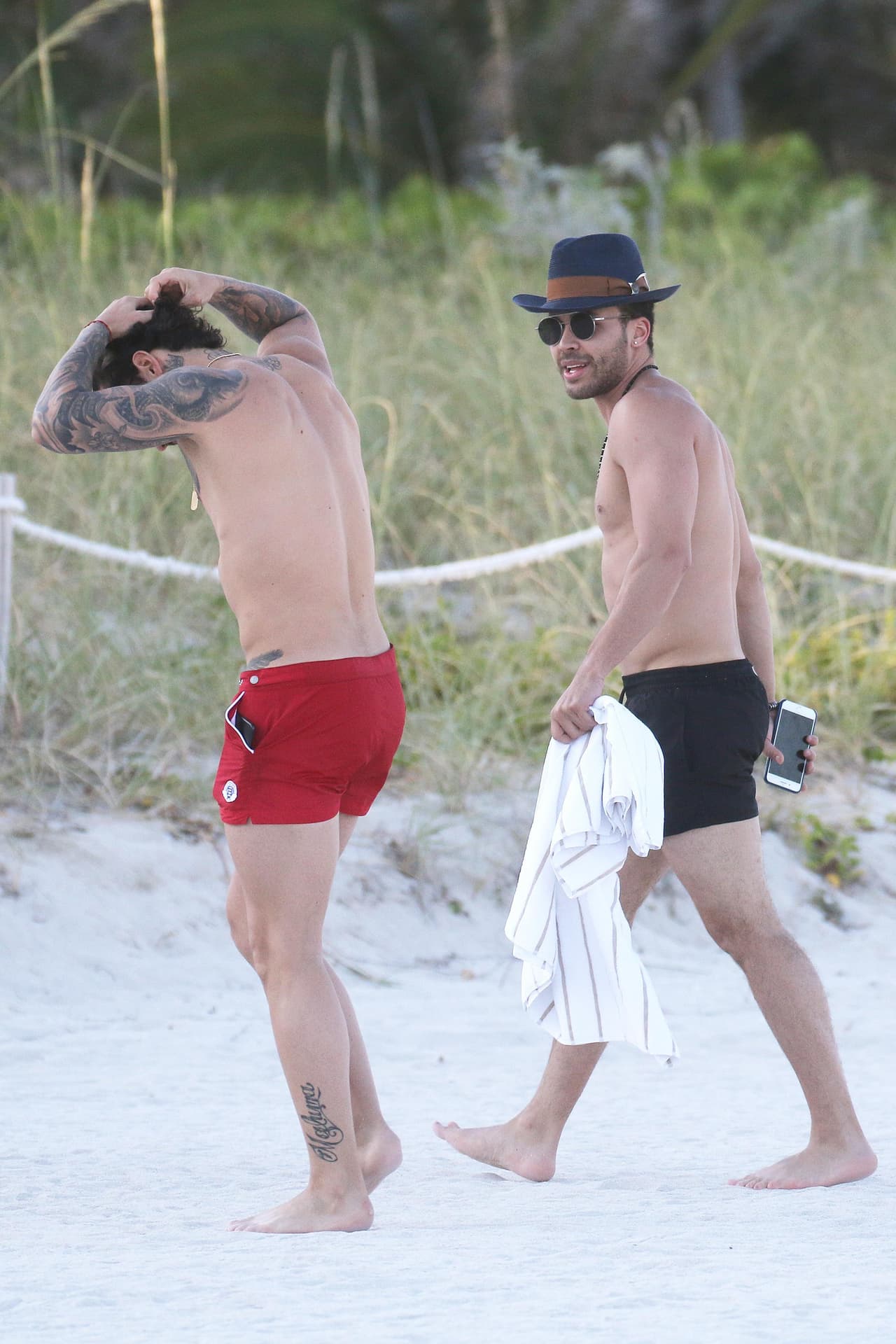 Unas horas después de marcharse, coincidieron en un estudio de grabación aunque por el momento no hay información oficial de que estén colaborando en un tema juntos.