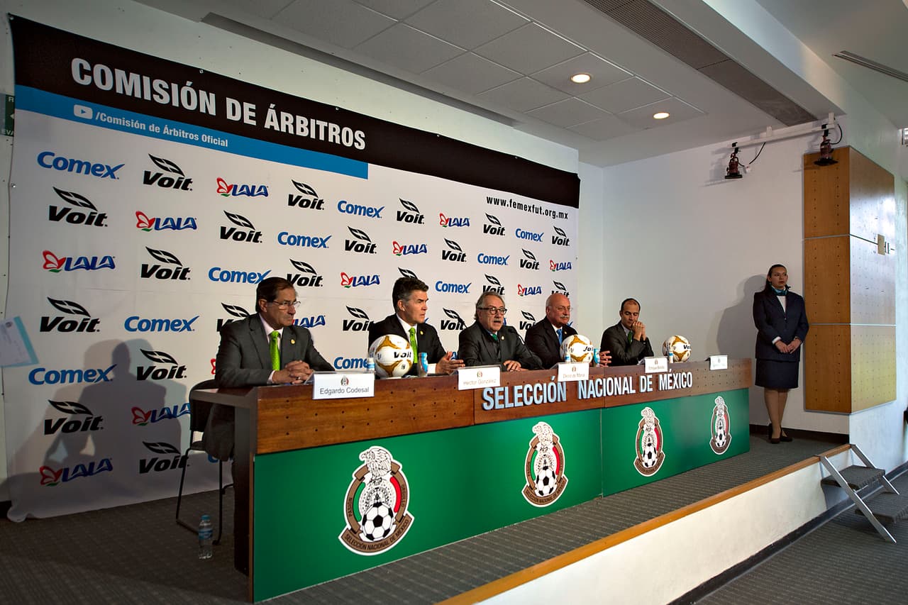 Árbitros piden revisar sanciones tras los actos de Fidel Kuri contra Codesal