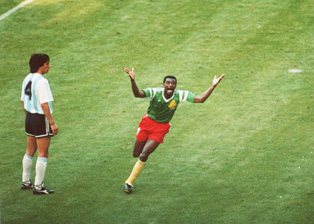 El goleador camerunés François Omam Biyik anotó el gol del histórico 1-0 de su país sobre la Argentina de Diego Maradona en Italia 1990.