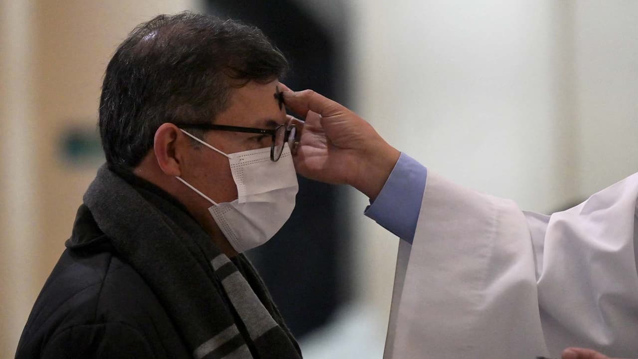 Miércoles de Ceniza: estas iglesias del Triángulo tienen misas en español 