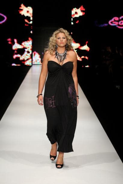 Pero todas somos hermosas y lo positivo es que contamos con nuestras prendas como aliadas para lograr resaltar nuestra belleza”, concluye Flor.