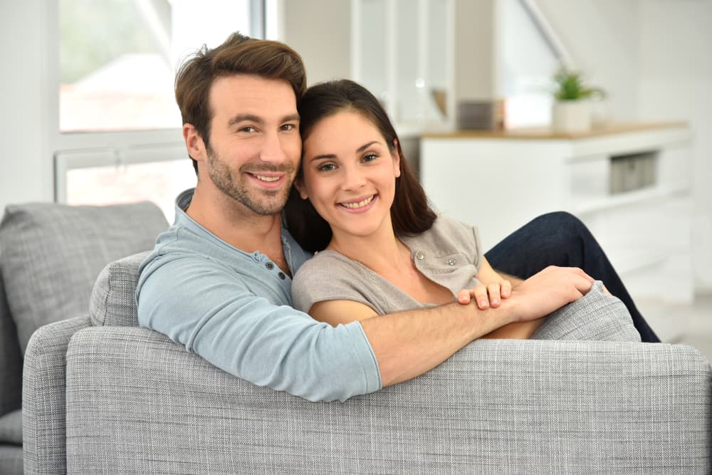 El sentido de justicia de los libranos le va bien al carácter y temperamento sagitariano. Una relación que se basa en intereses comunes y en una forma de ver la vida bastante similar. A los dos les gusta el lado bello de la vida y en ese sentido conforman una pareja singular.