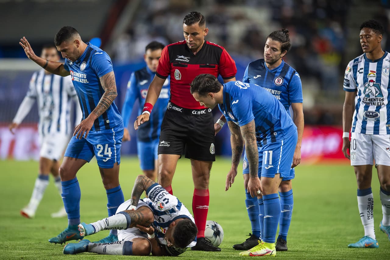 Pachuca derrotó a Cruz Azul y con ello retomó el liderato del Clausura 2022, además, hiló siete juegos sin perder.