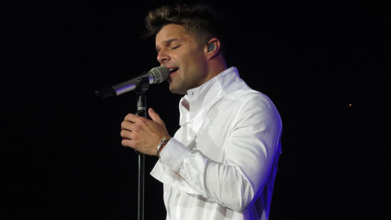 El One World Tour pasó por Chicago y el astro boricua deleitó con lo mejor de su repertorio. Mira esta galería con lo mejor del concierto de Ricky Martin.