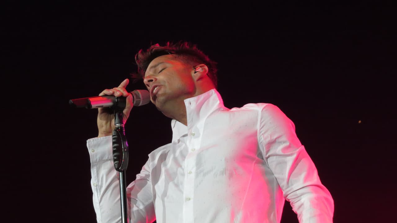 El One World Tour pasó por Chicago y el astro boricua deleitó con lo mejor de su repertorio. Mira esta galería con lo mejor del concierto de Ricky Martin.