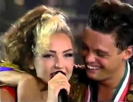 Thalía y Luis Miguel supuestamente mantuvieron un romance fugaz en 1993, pero no hay nada confirmado.