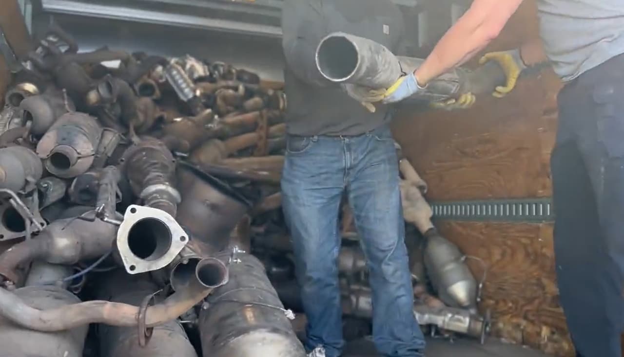 Crece el robo de convertidores catalíticos.