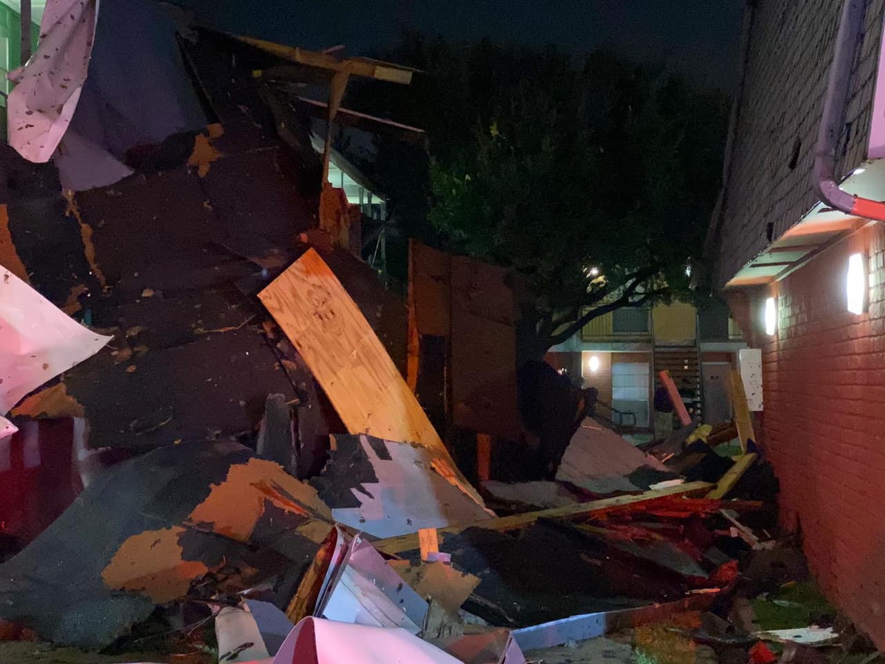 Hasta el momento solo se han reportado daños materiales.
<br>