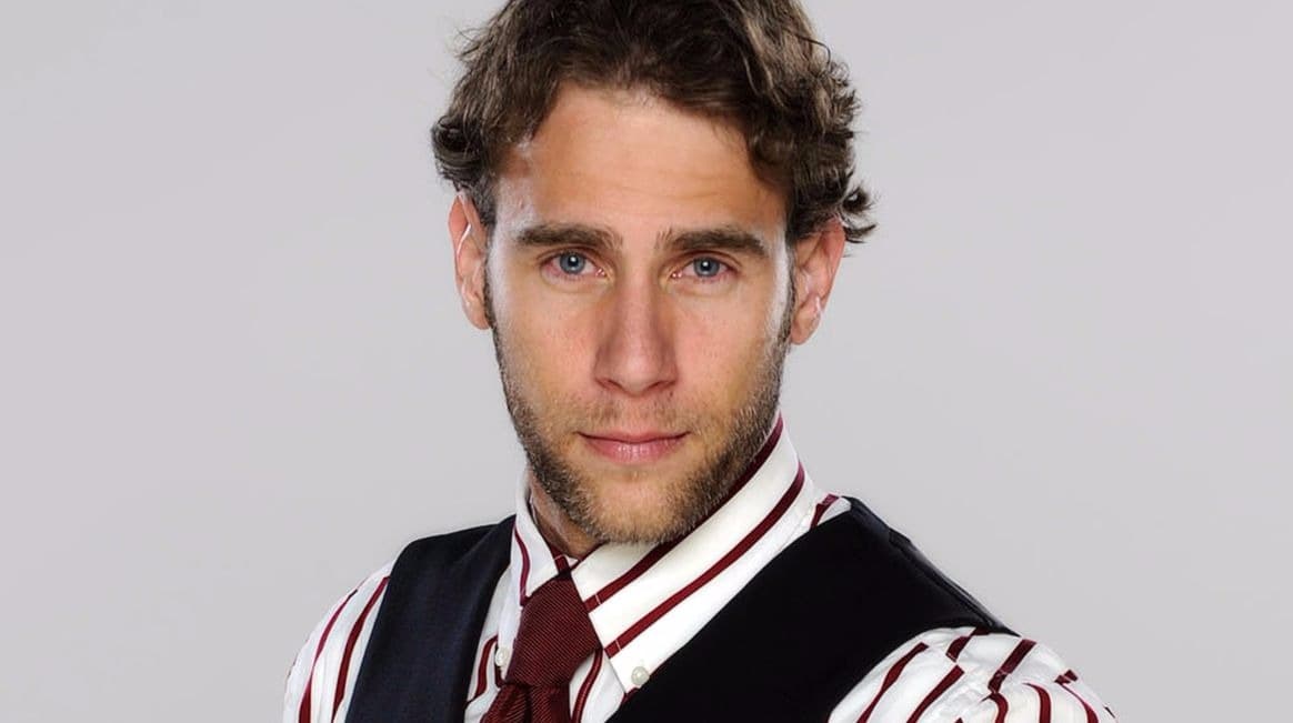 El artista dominicano compartió con sus seguidores en Twitter la reflexión que hizo al respecto la doctora
<b><a href="https://www.instagram.com/maribeljorgeg/" target="_blank">Maribel Jorge</a></b>, neumóloga que lleva su caso.
<br>