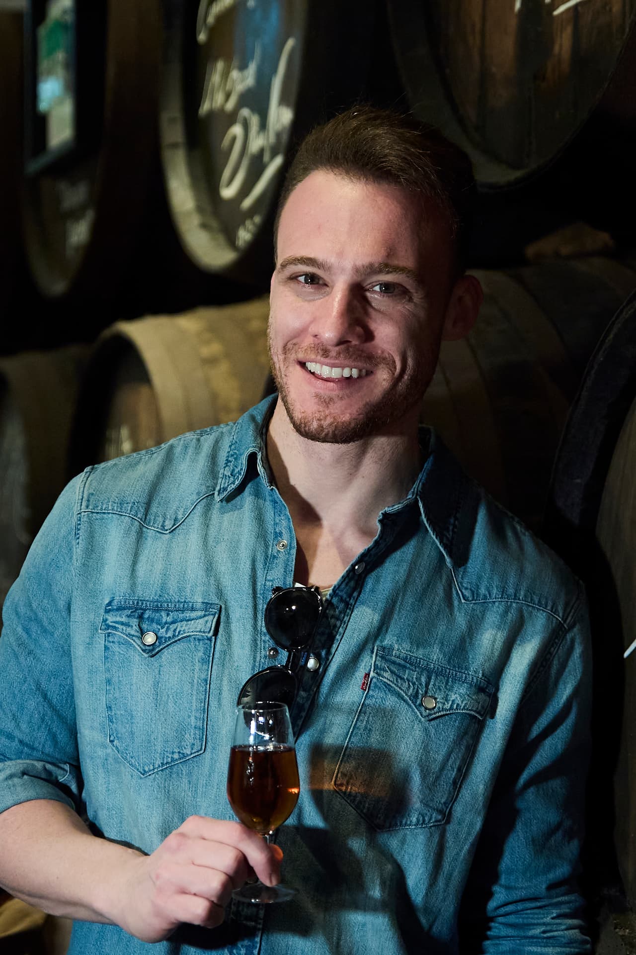 En su país natal, Bürsin encontró en las telenovelas la plataforma ideal para mostrar su talento y poco a poco sumó protagónicos en los melodramas ‘Güneşi Beklerken’, ‘Şeref Meselesi’, ‘Bu Şehir Arkandan Gelecek’ y ‘Muhteşem İkili’.