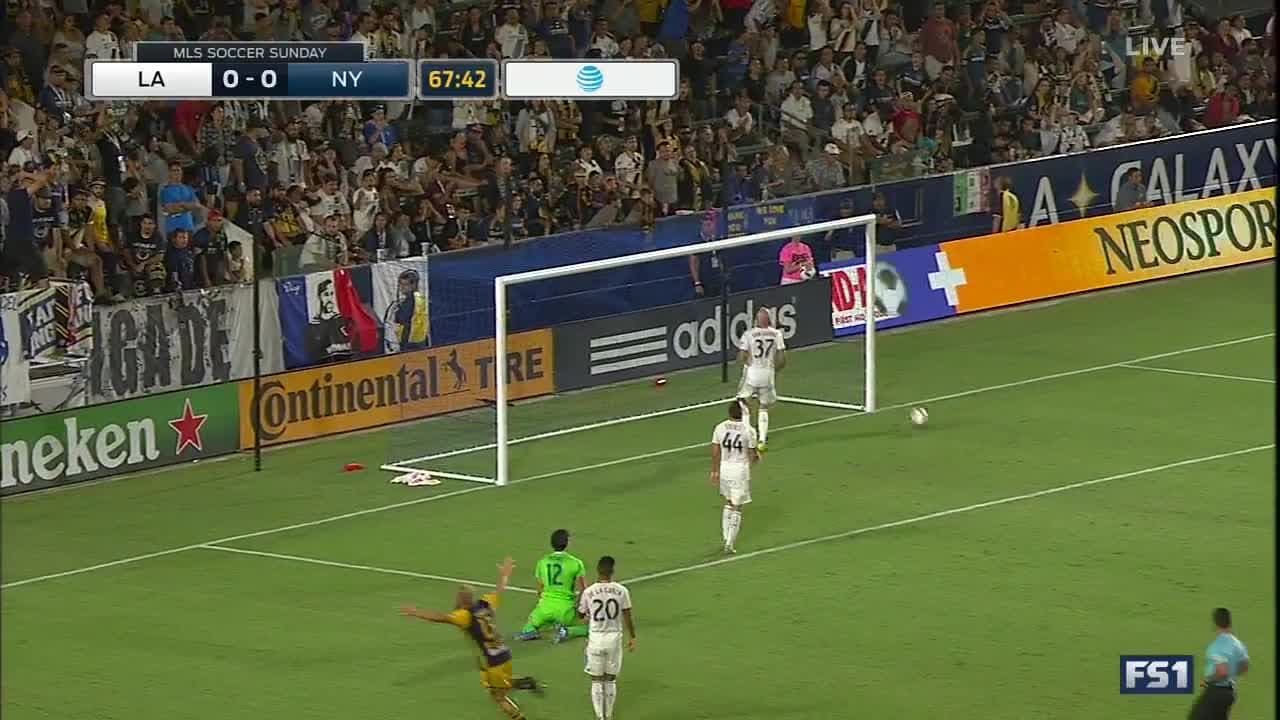 El golazo que borró la frustración de Gonzalo Verón y fue celebrado por todo NY Red Bulls