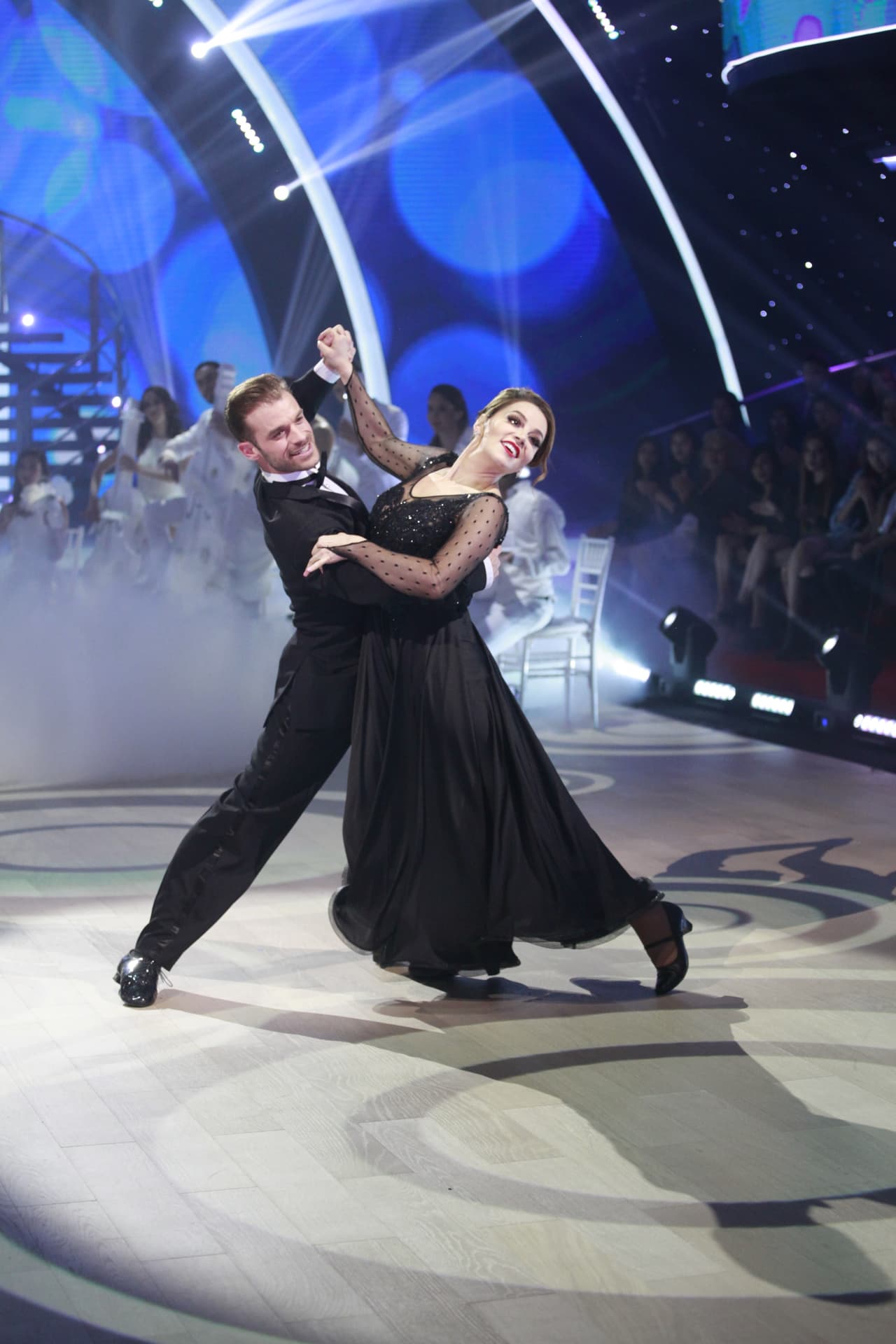 El baile no fue del agrado del jurado; por lo tanto, Rosie perdió el duelo frente a Rommel Pacheco.