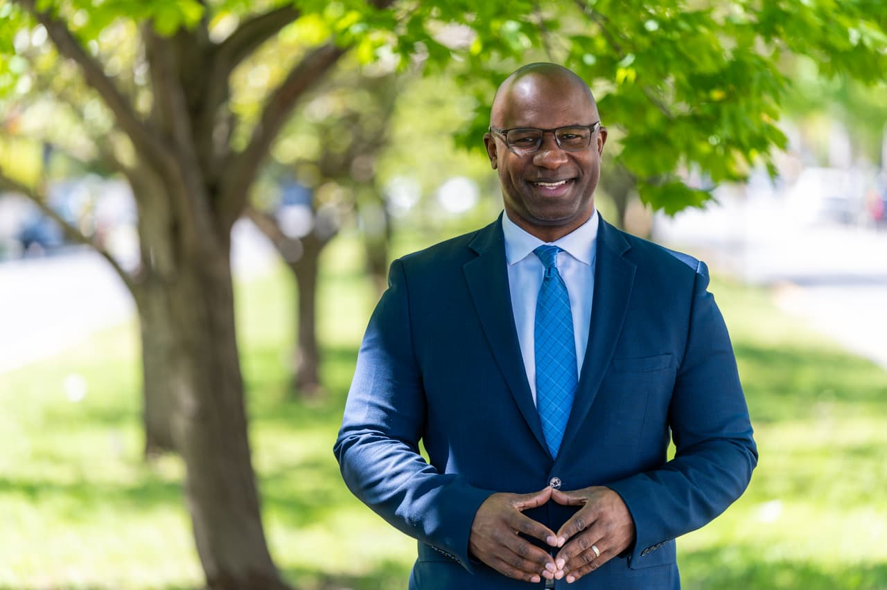 Al igual que AOC, Jamaal Bowman y otros progresistas buscan sacudir el orden político de Nueva York