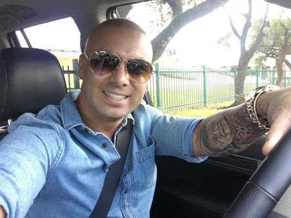 El padre de Wisin tuvo que ser atendido en un hospital del municipio de Cayey. Además, se confirmó que el padre del cantante se negó a presentar cargos contra su hijo, quien quedó libre después de un par de horas.