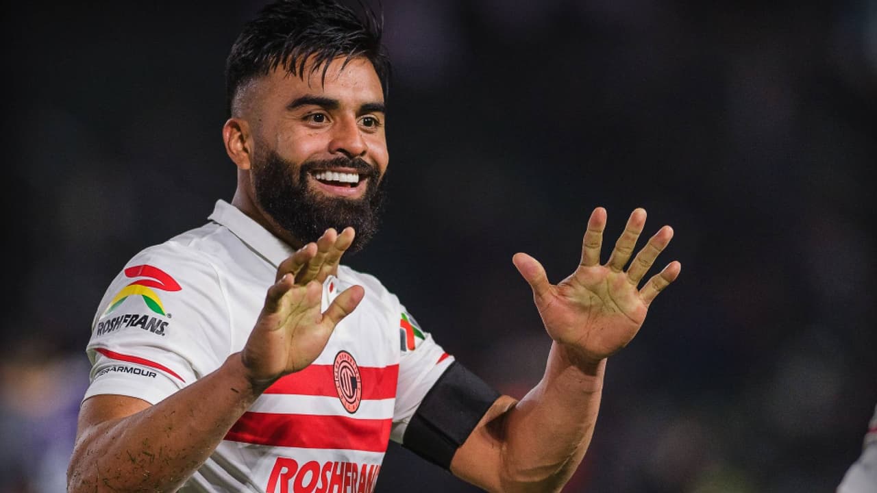 Alexis Canelo revela que La Volpe sabe mucho, pero no sabe enseñar