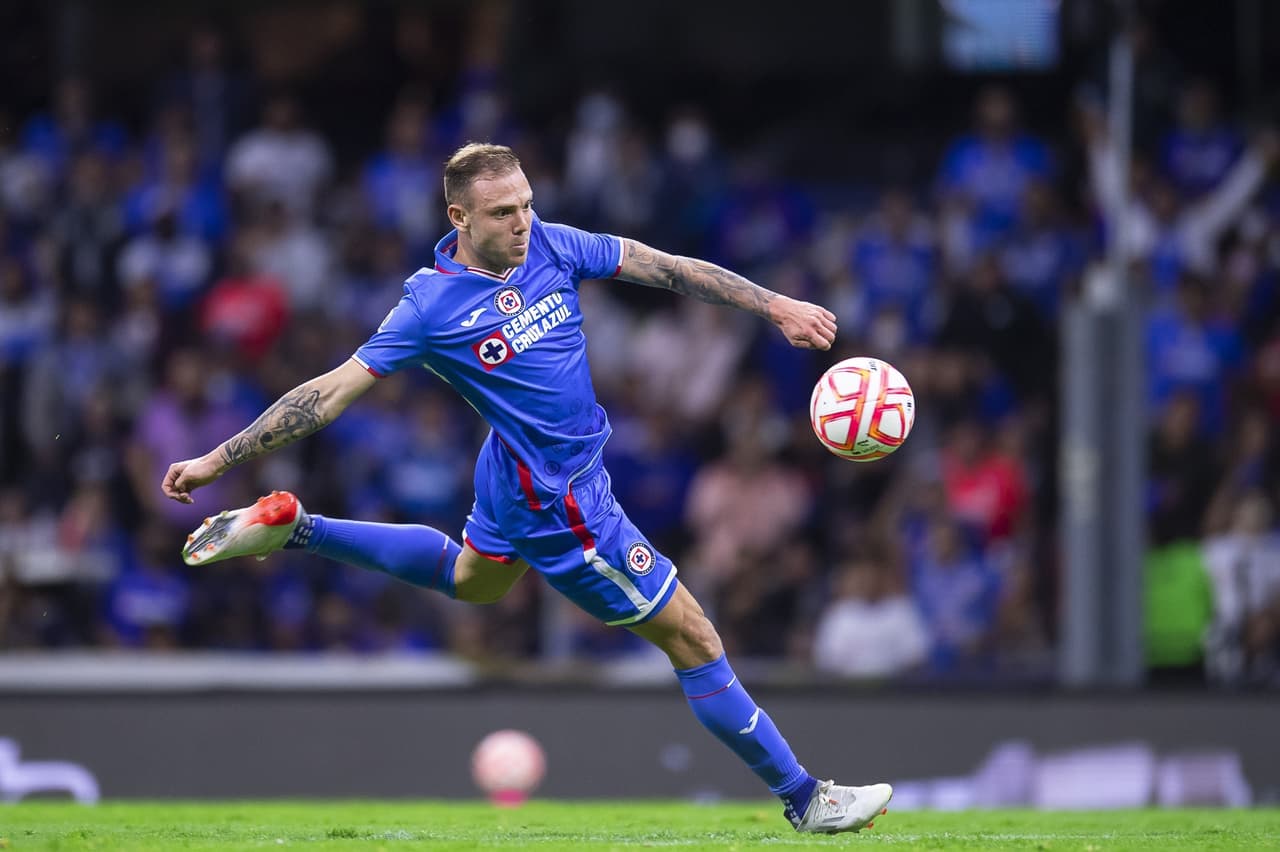 El extremo argentino Carlos Rotondi fichó con Cruz Azul tras brillar en el último años con Defensa y Justicia.