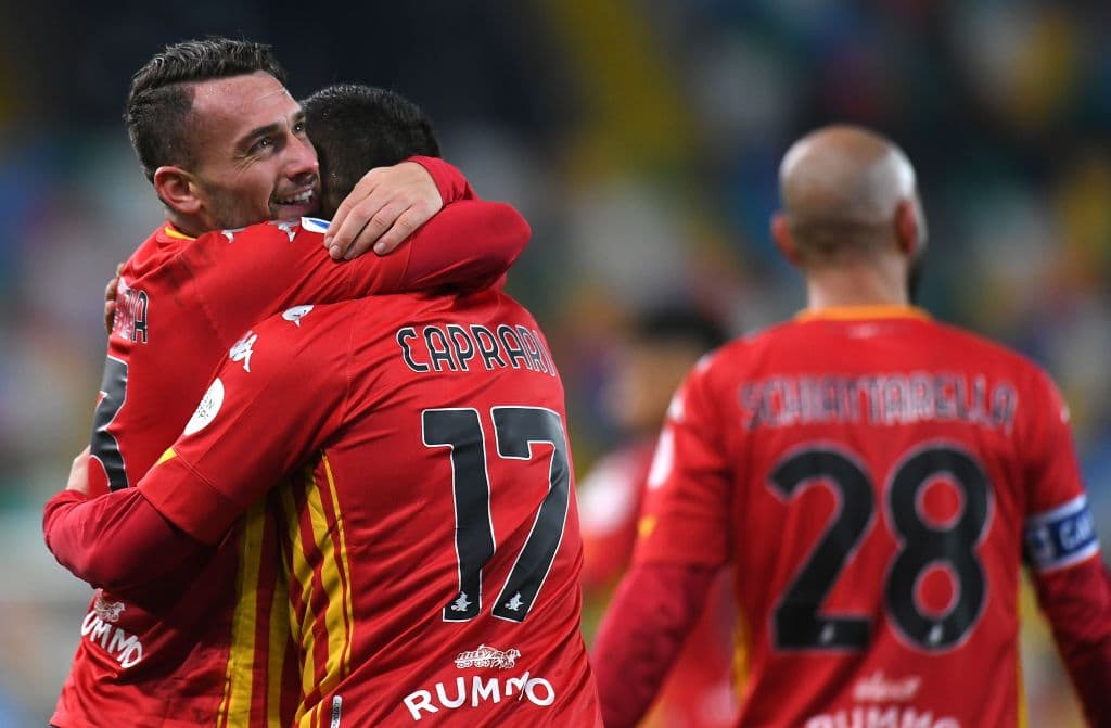 Udinese cayó 0-2 en casa ante Benevento.