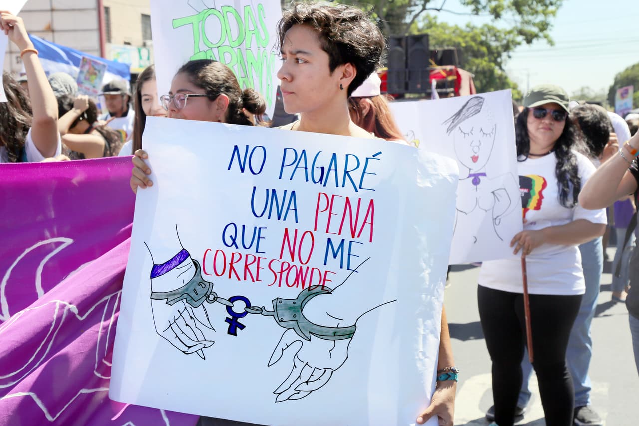 La criminalización total y sin excepciones impuesta hace dos décadas en El Salvador impone además penas de cárcel a quienes han presentado pérdidas espontáneas o complicaciones obstétricas.