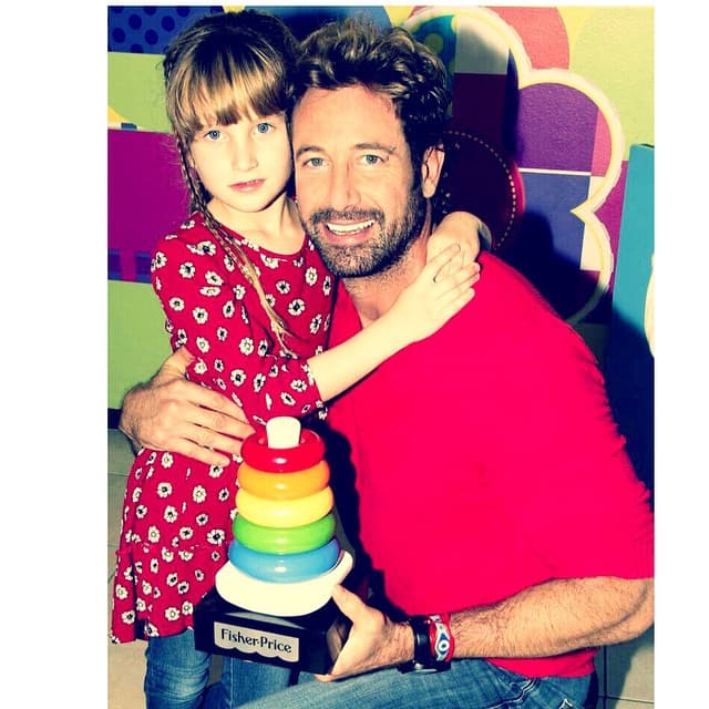 Gabriel Soto fue otro orgulloso padre que compartió una foto en Instagram: ¡celebró su día muy bien acompañado!