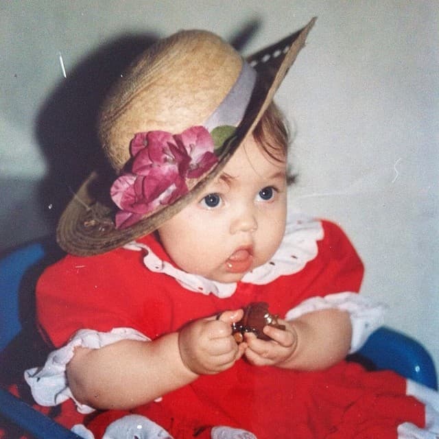 Karol Sevilla es la cuarta juez de Pequeños Gigantes, reality show en el que la joven que está por cumplir 20 años compartirá créditos con los talentosísimos Verónica Castro, Miguel Bosé y Albertano Santacruz.