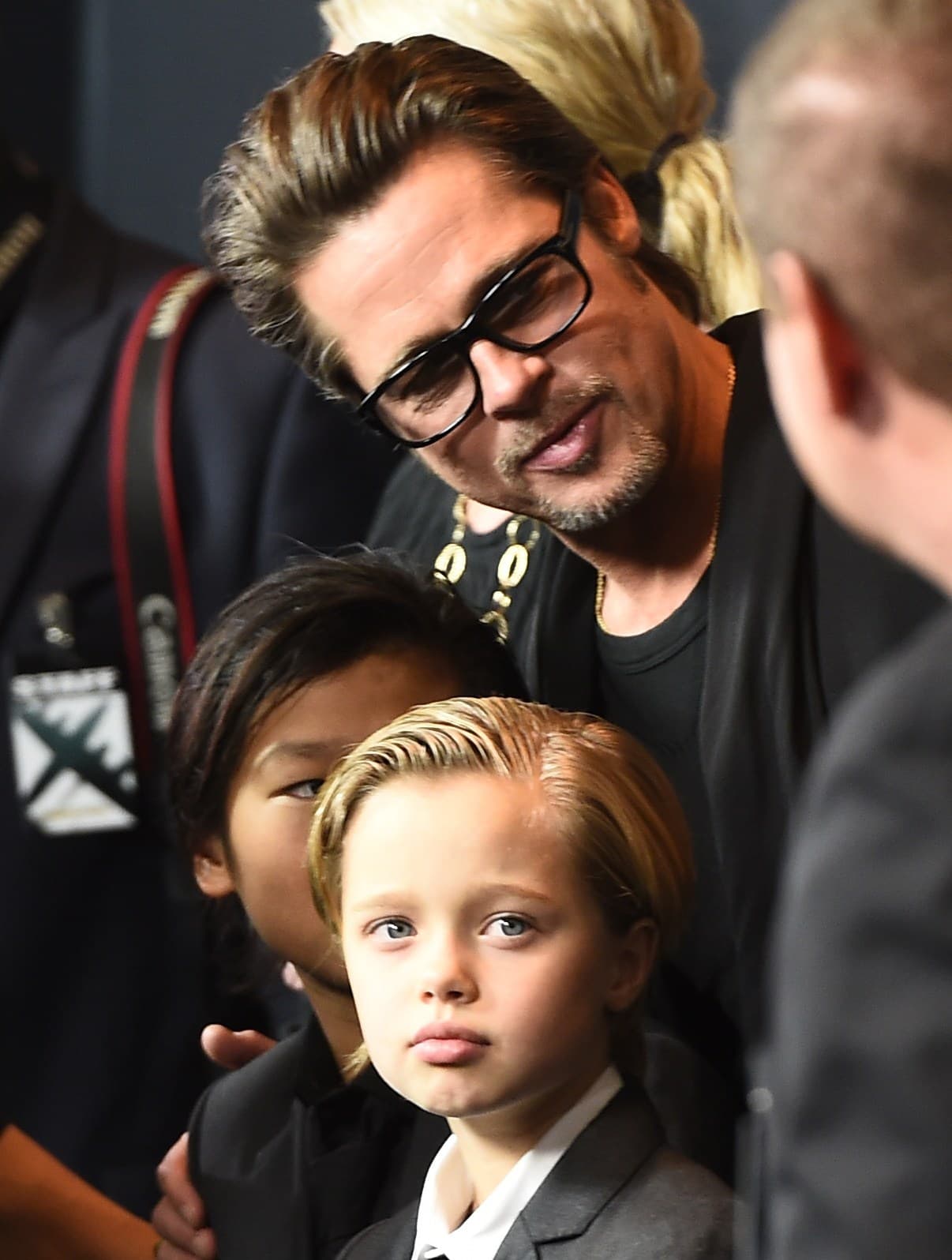 “[Shiloh] sólo quiere que la llamemos John. John o Peter", dijo Brad Pitt sobre su hija. "Es algo como de Peter Pan. Entonces tenemos que decirle John".