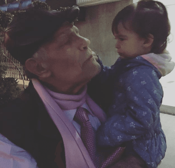 Para Alan no hay satisfacción más grande que ver el amor que sus hijos sentían por su abuelo. Descanse en paz Don Alejandro Tacher.