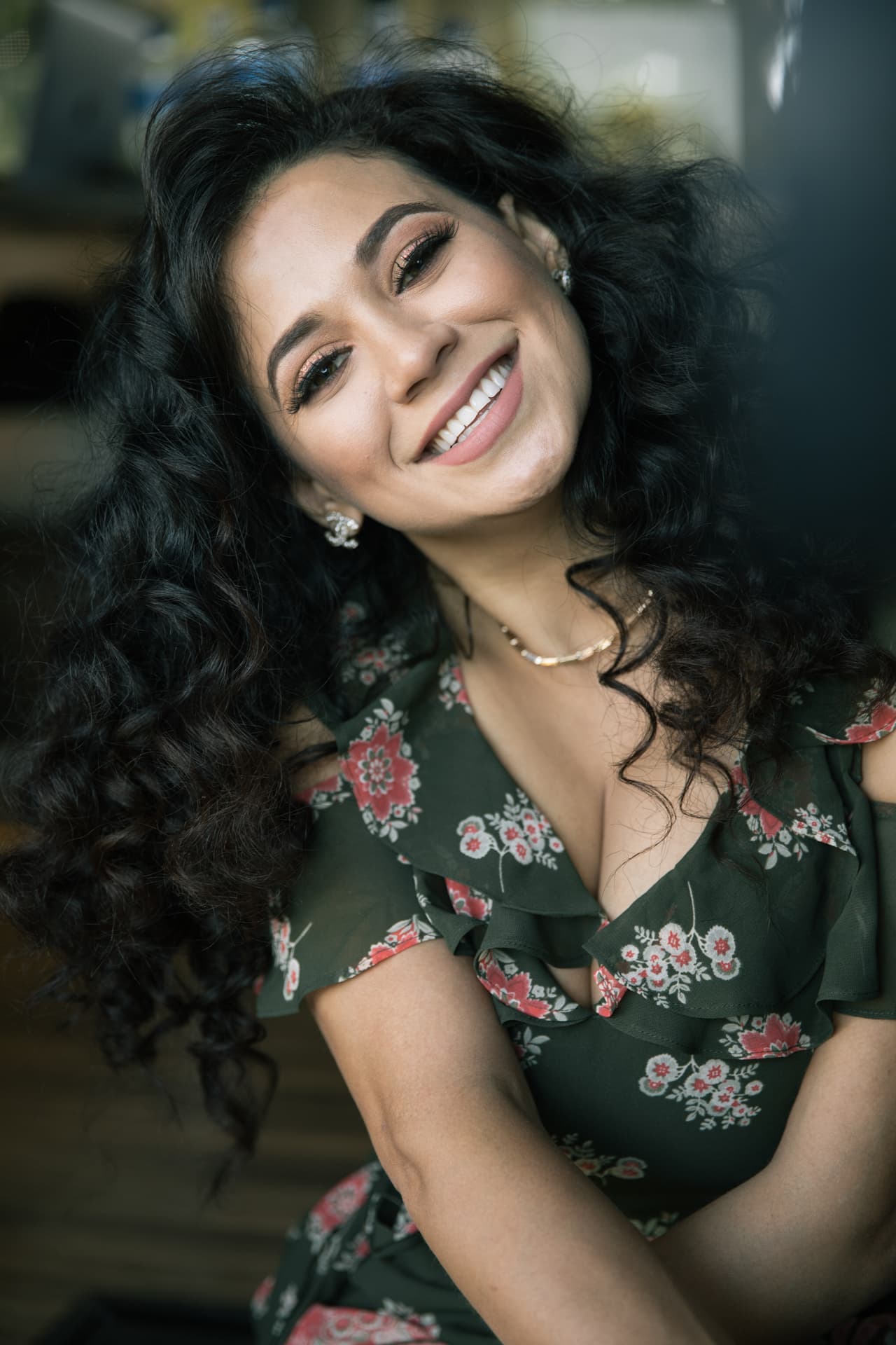 Su sonrisa es la de siempre, pero el arreglo de su cabello fue distinto y eso llamó la atención de sus seguidores.