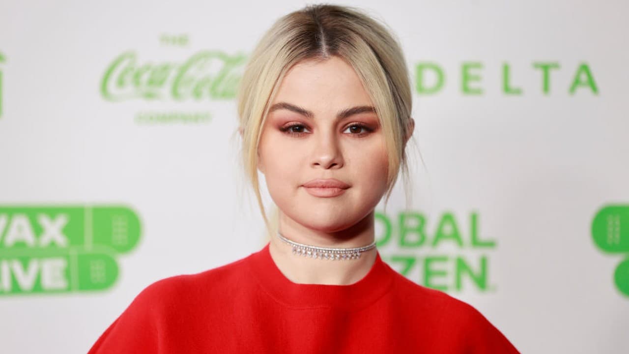 Selena Gómez desea que se impartan clases en las escuelas sobre salud mental y tiene un plan