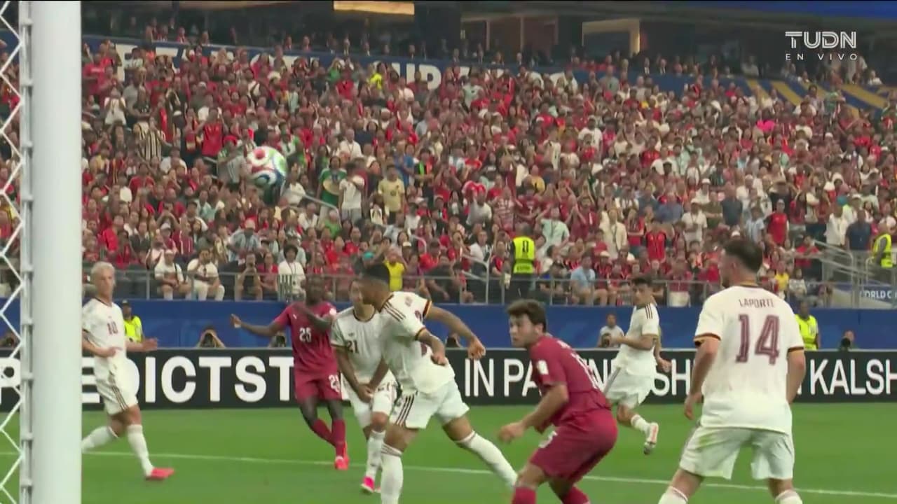 ¡El palo salva a España! Era un golazo de Nuno Mendes