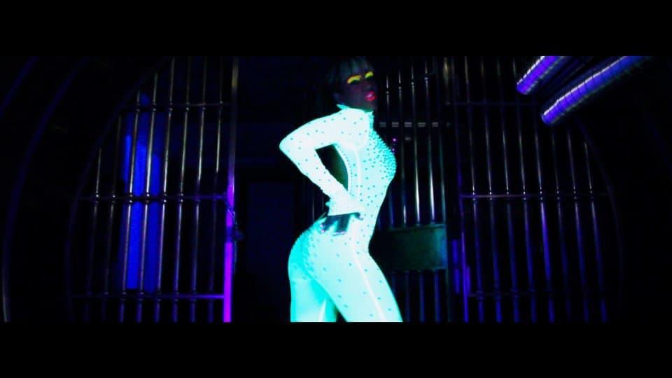 Y no se diga en sus videos musicales. Noelia sí que provoca infartos.