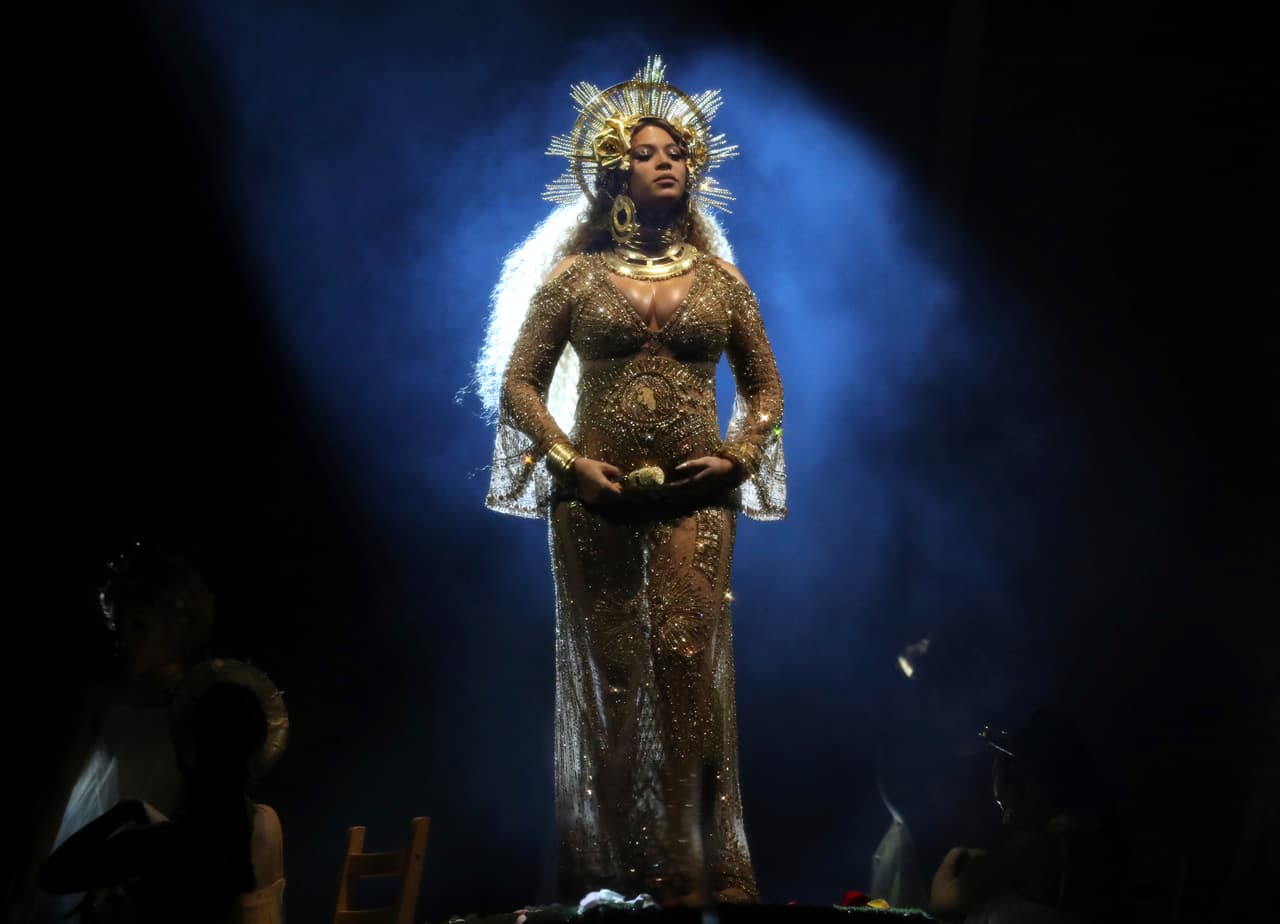 Beyoncé y su oda a la maternidad en los Grammy