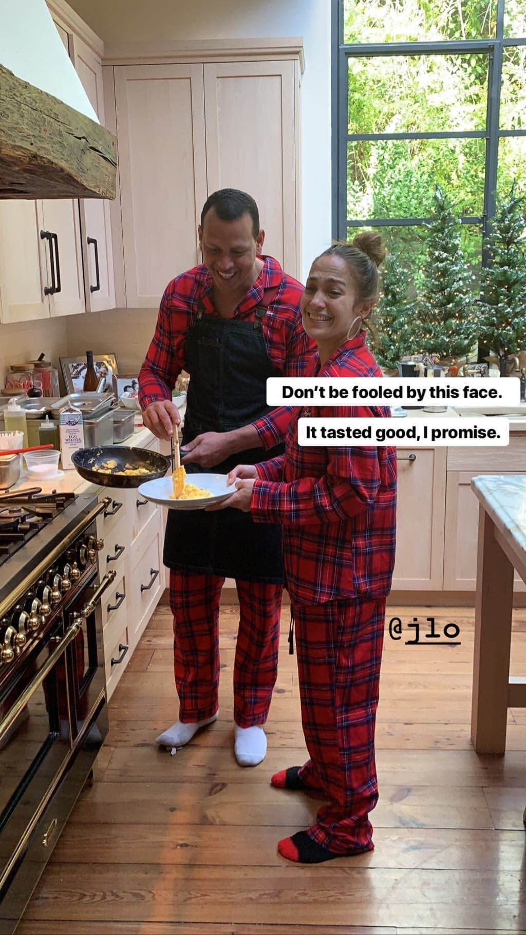 "No se dejen engañar por esta cara. Sabe rico, lo prometo", escribió la intérprete de 'El anillo'.