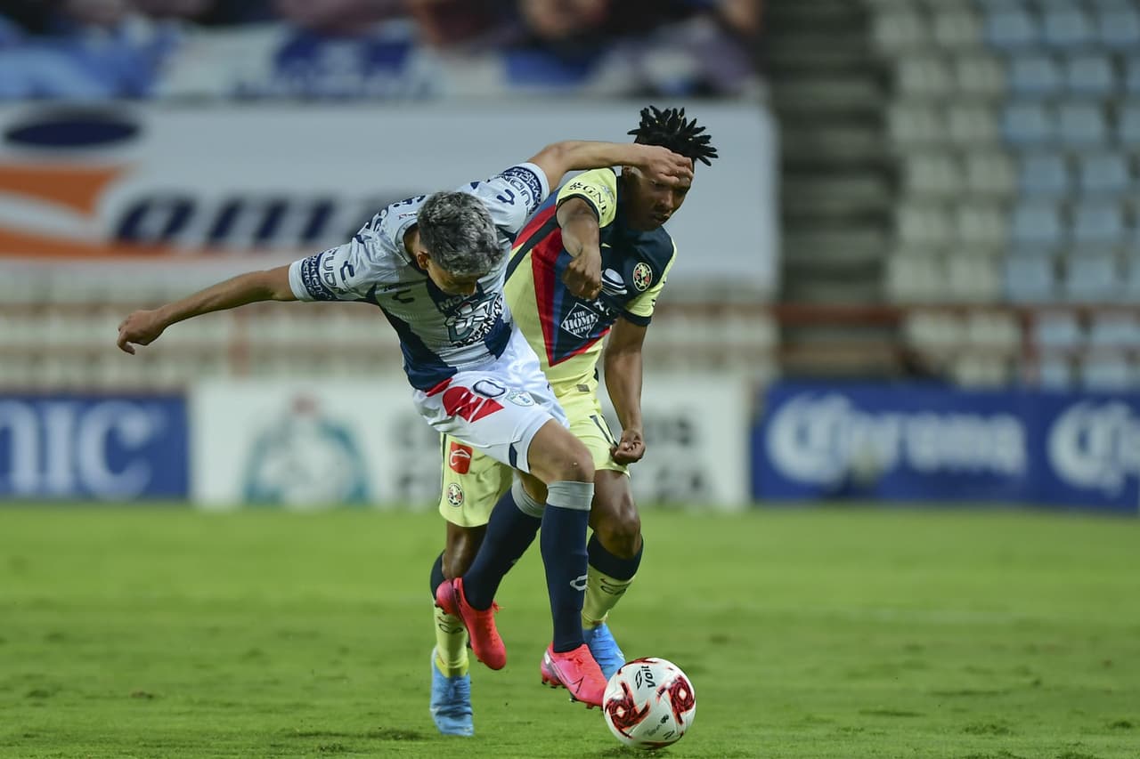 América arranca el segundo tiempo con otra personalidad y Óscar Ustari evita que las Águilas se adelanten en el partido.