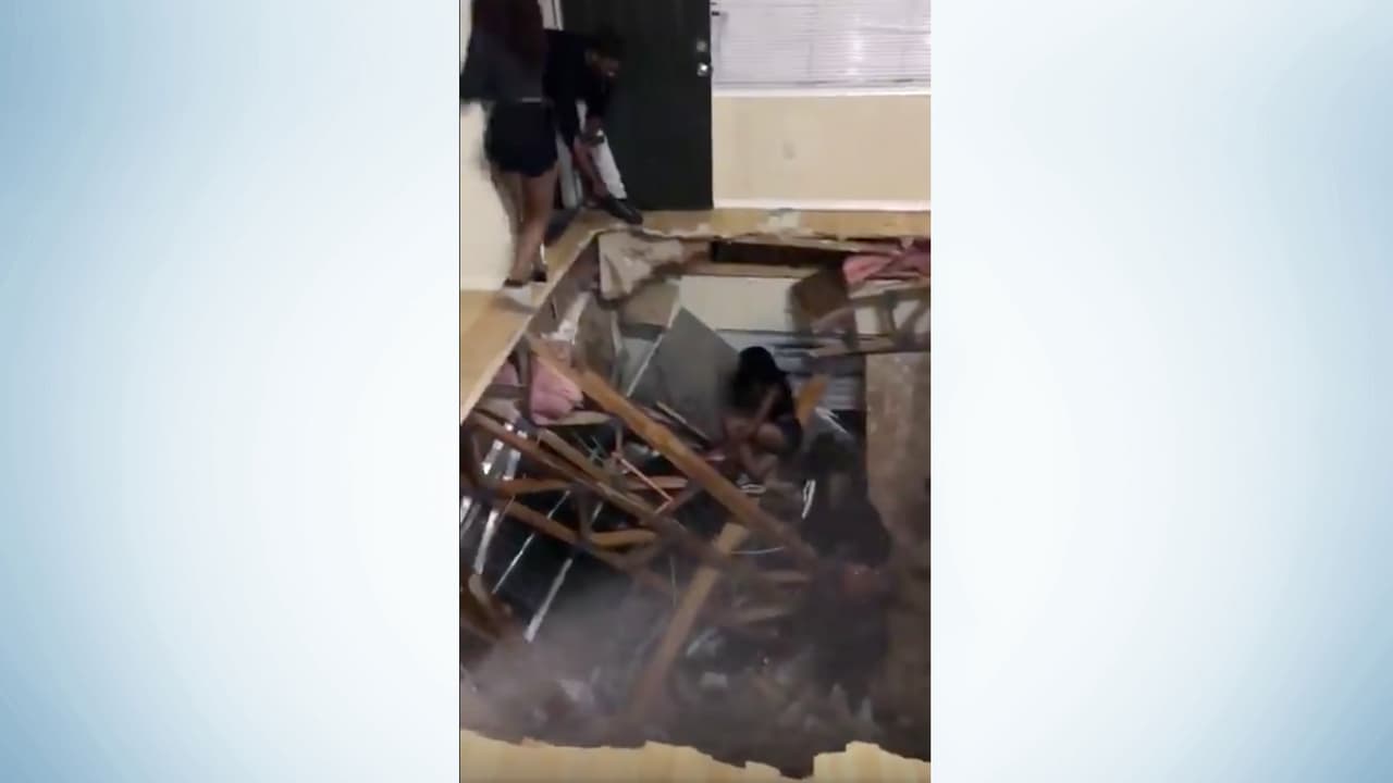Floor collapses under massive college party