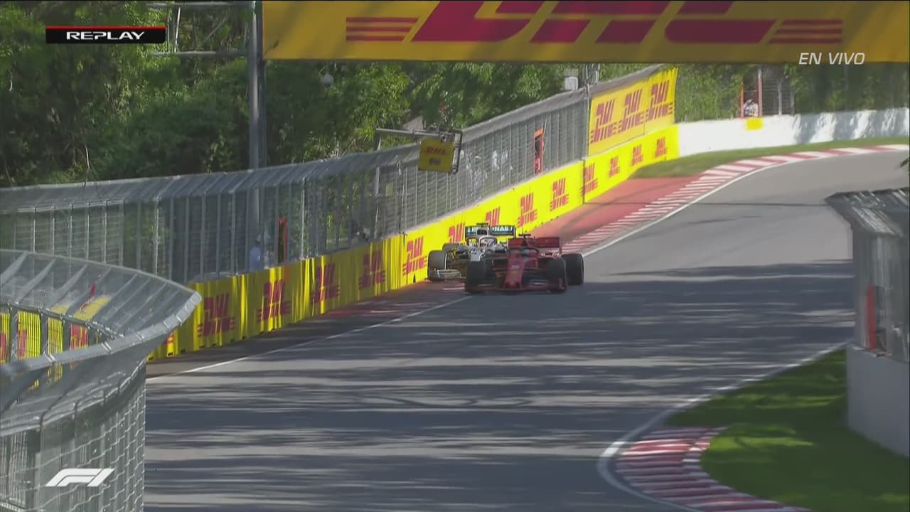 Vettel pierde el control y de milagro evita que Hamilton lo rebase