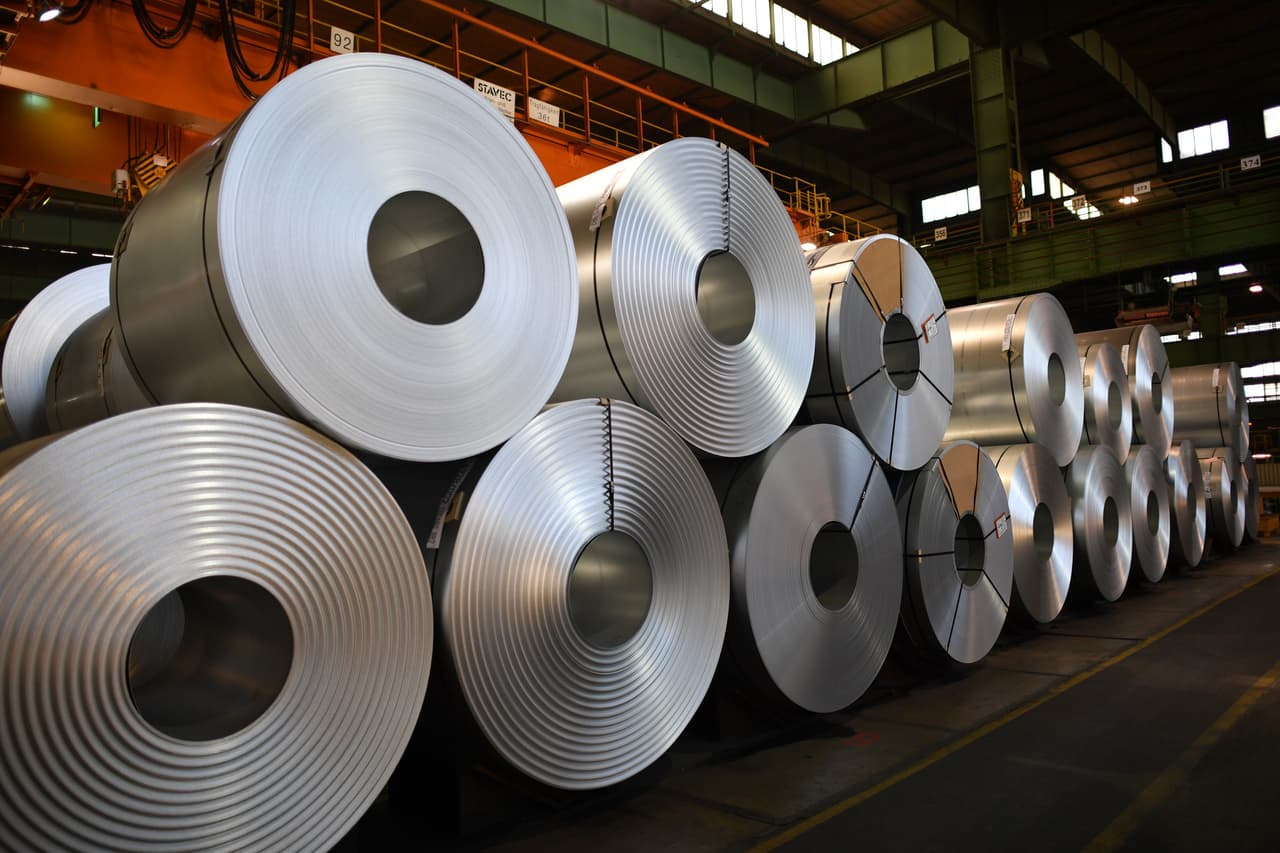 “Lamentable”, “perjudicial”, "dejará solo perdedores": reacciones mundiales a los aranceles a metales impuestos por Trump