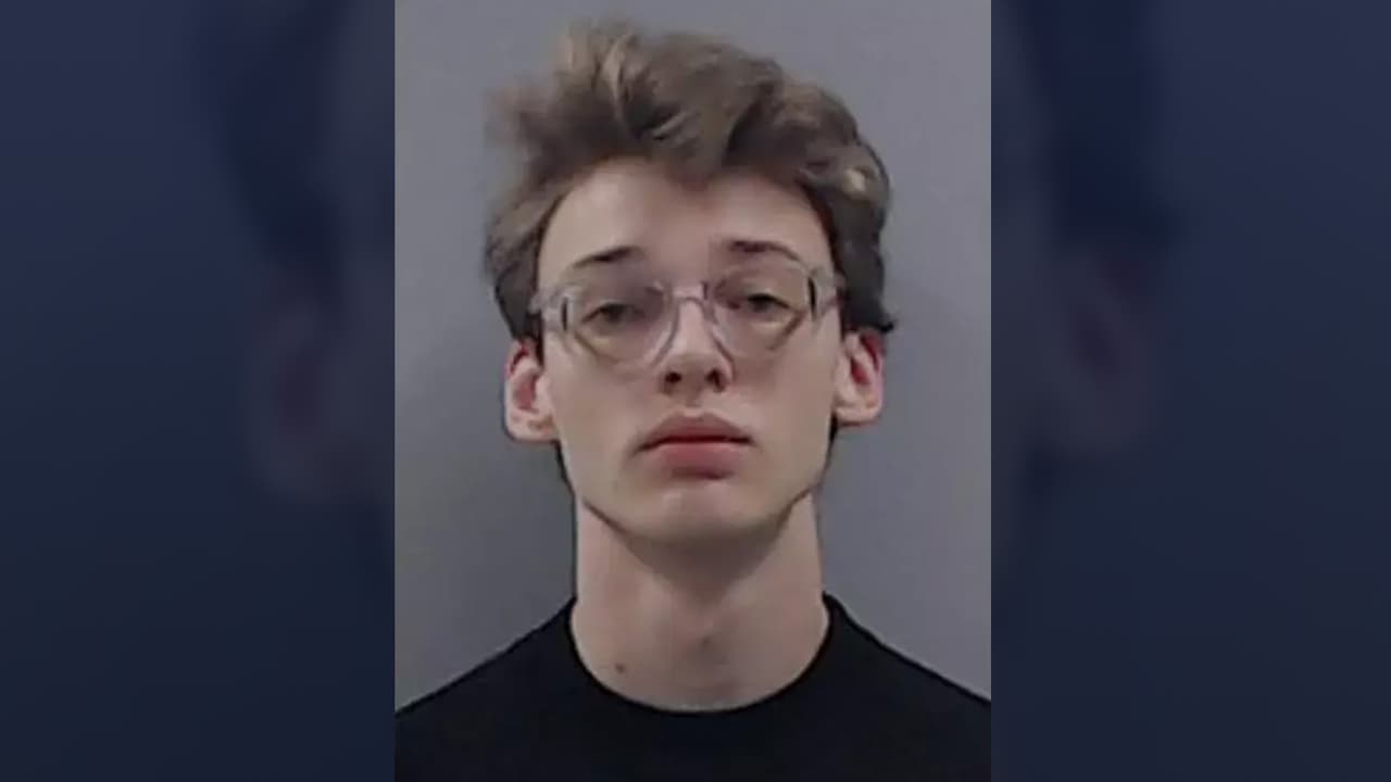 Arrestan a joven acusado de pornografía infantil y de abuso sexual a un perro